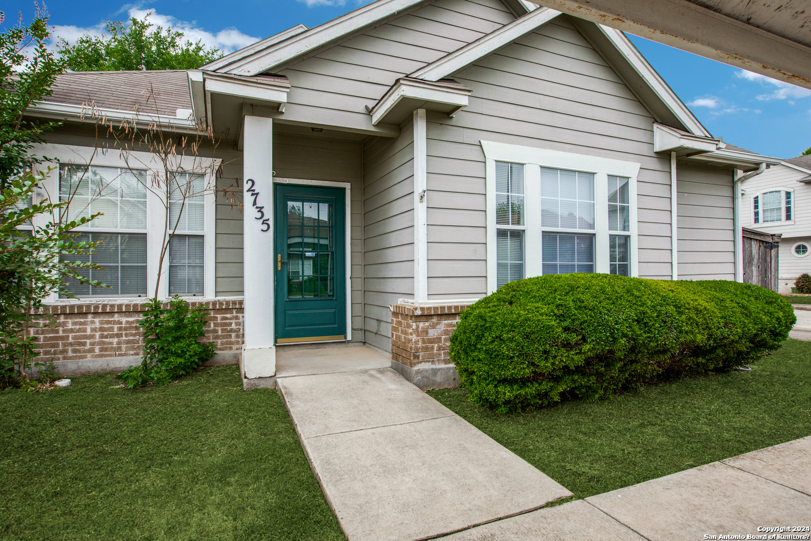 2735 CROWN HOLW