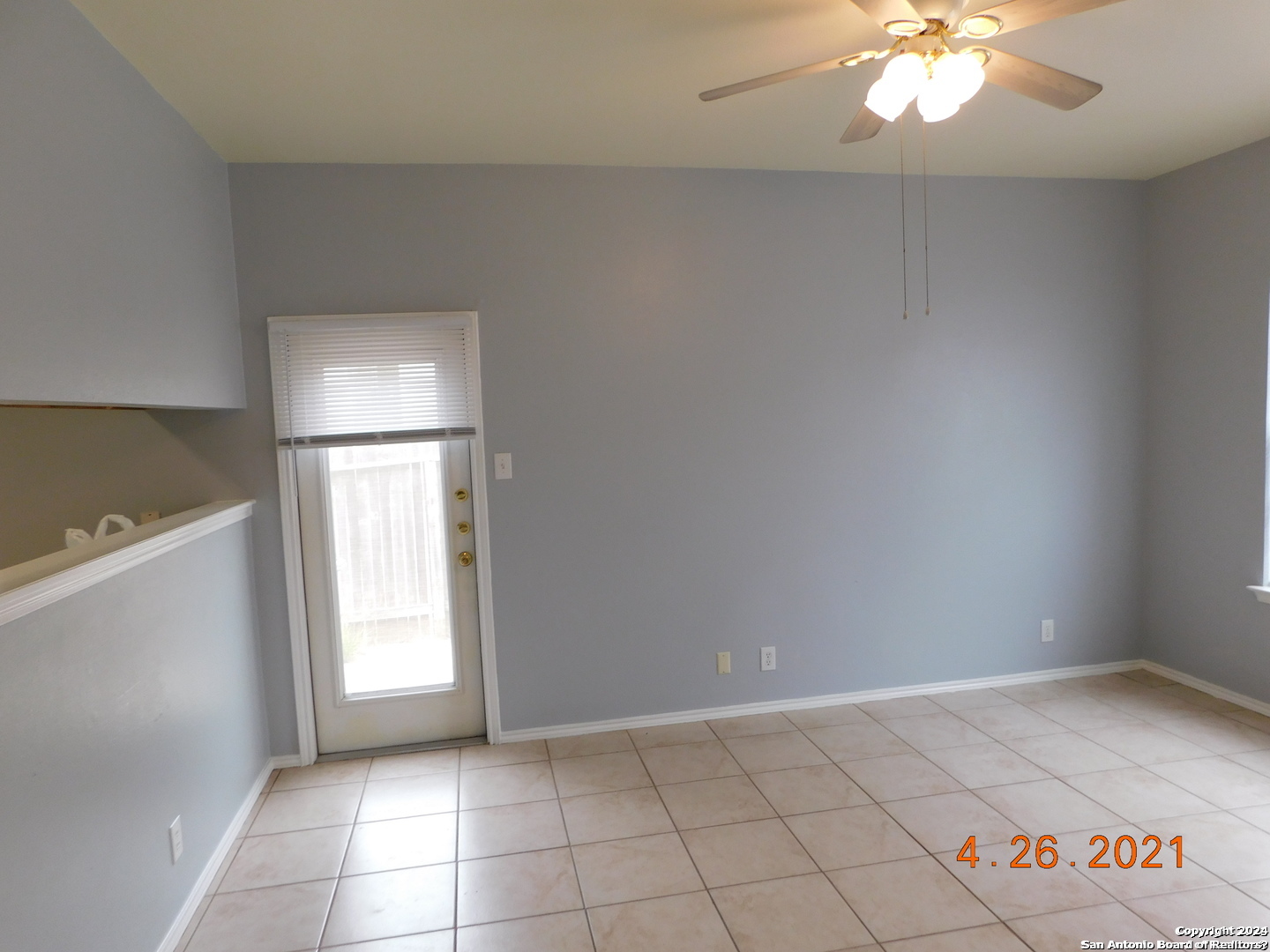 2735 CROWN HOLW