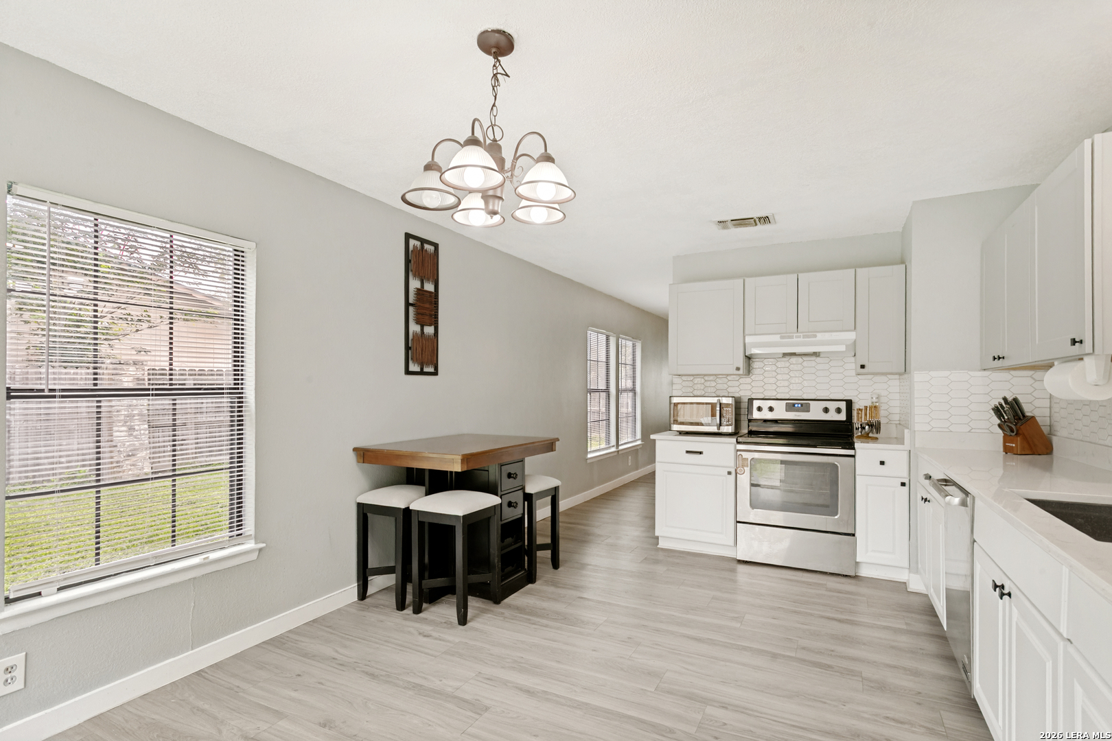 6703 Country Breeze