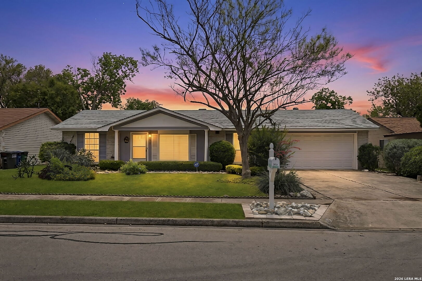 9526 Gold Hill