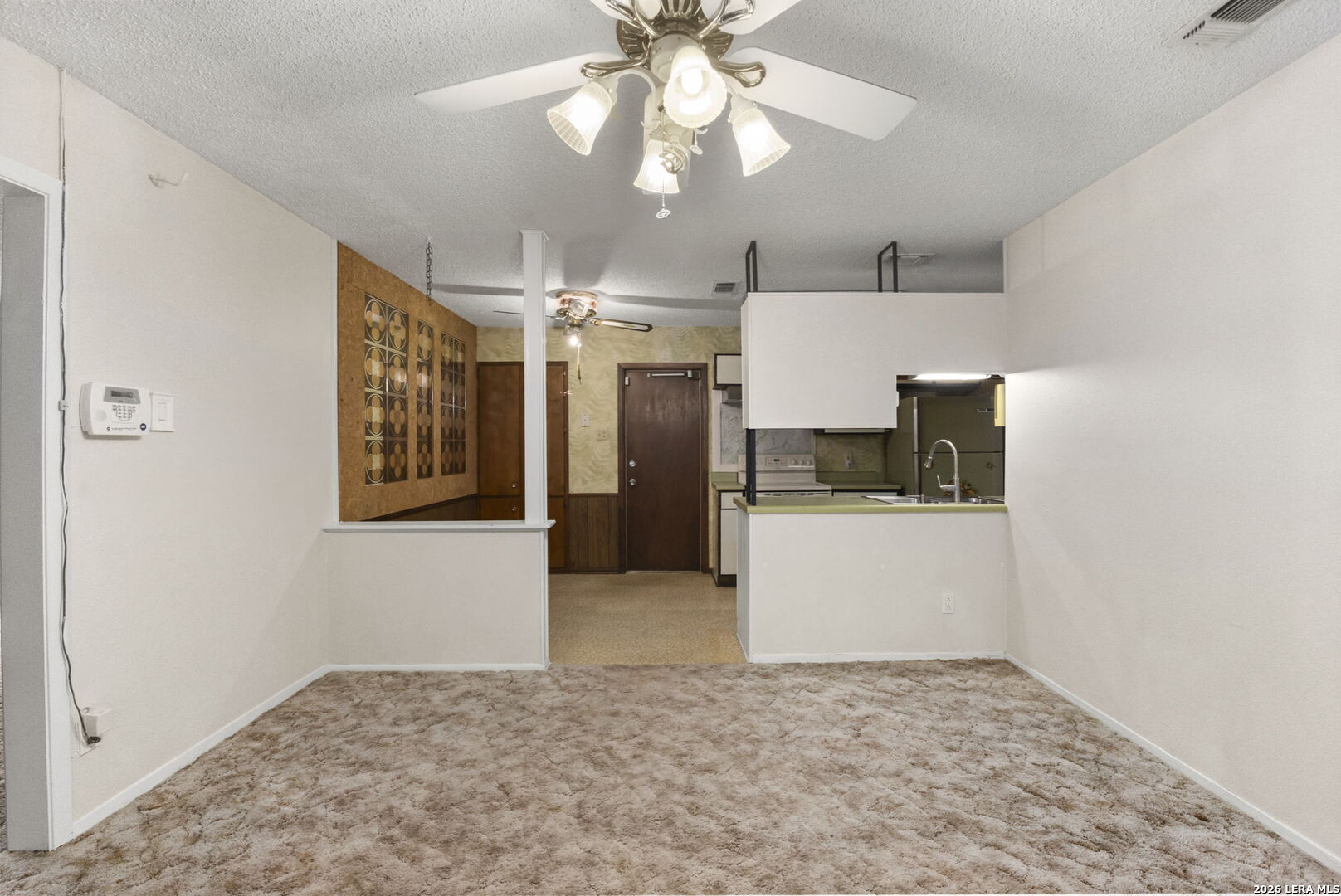 9526 Gold Hill