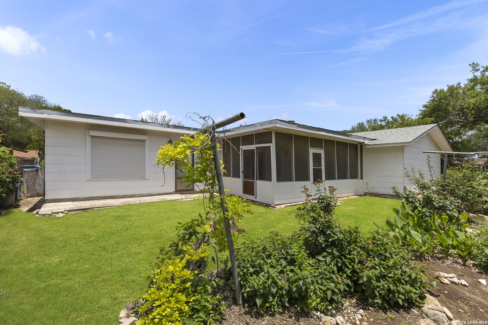9526 Gold Hill