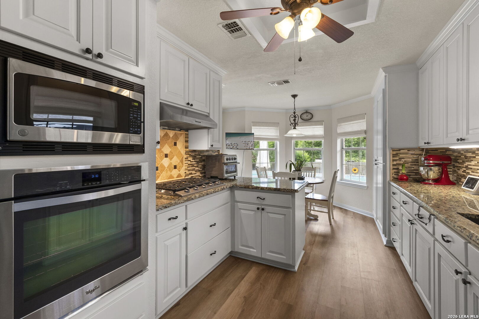 920 Queens Dr