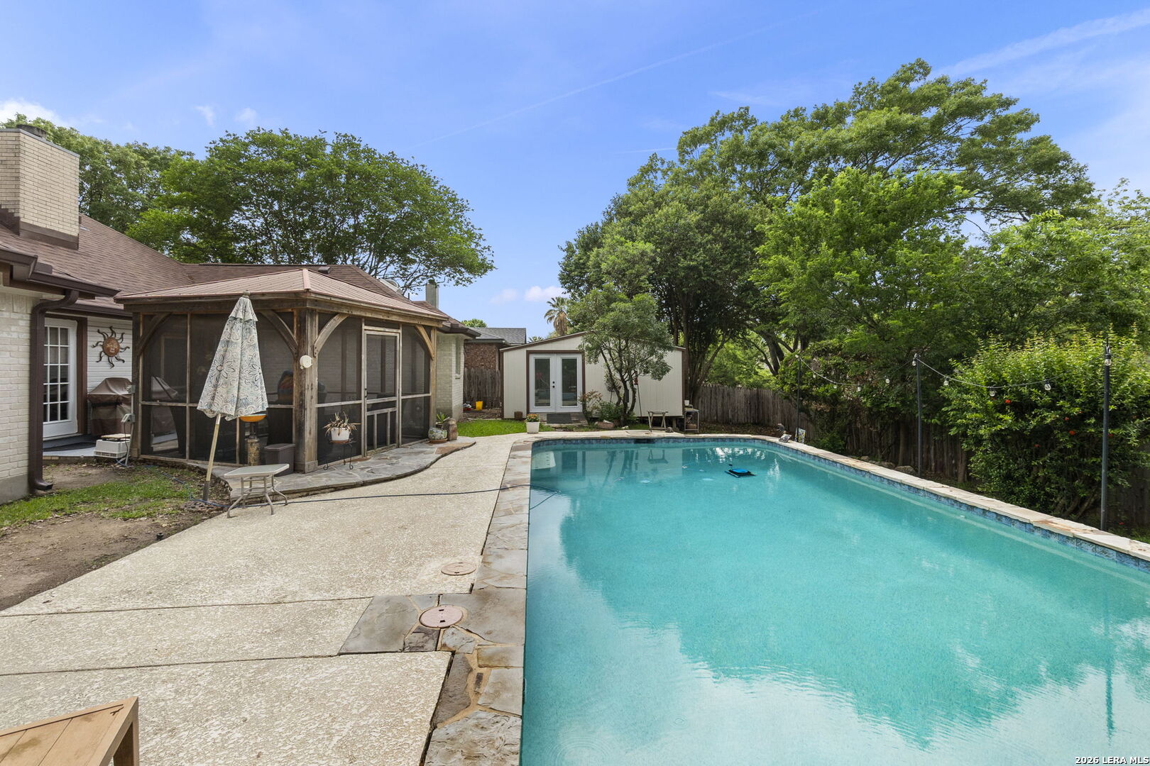 920 Queens Dr