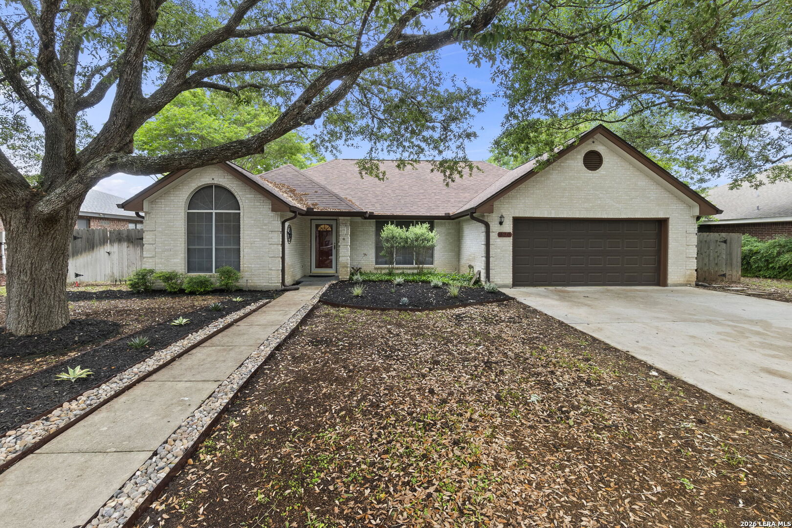 920 Queens Dr