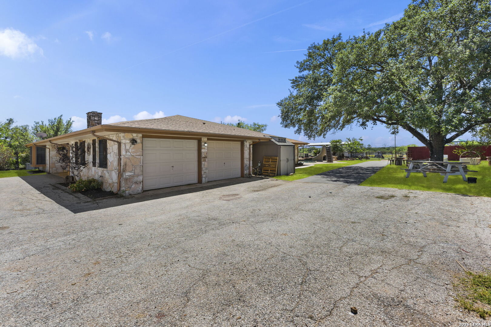 4231 Stuart