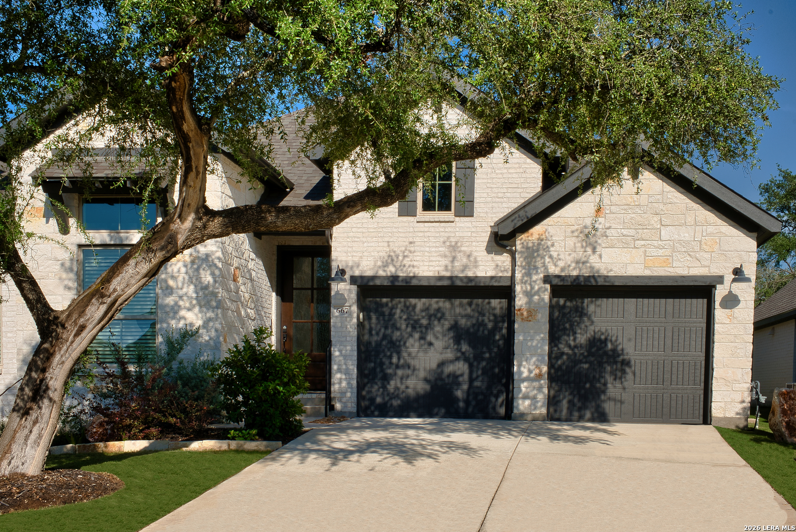 667 ALTA CIR