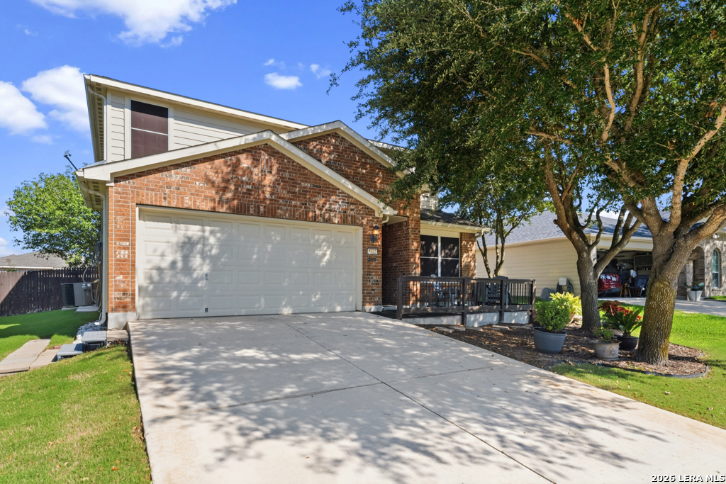 5532 Columbia Dr