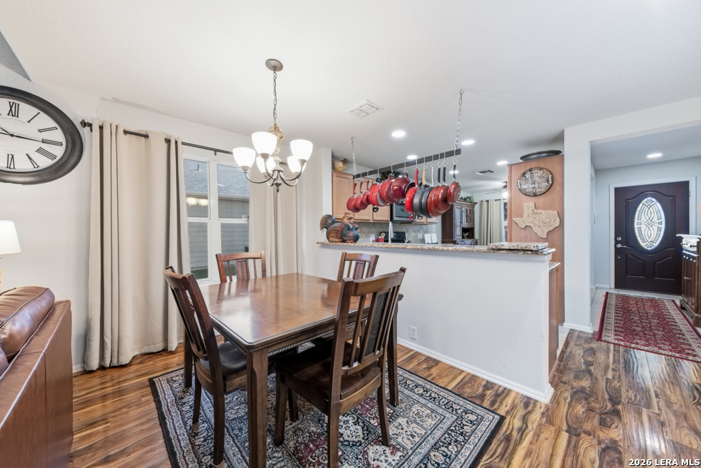 5532 Columbia Dr