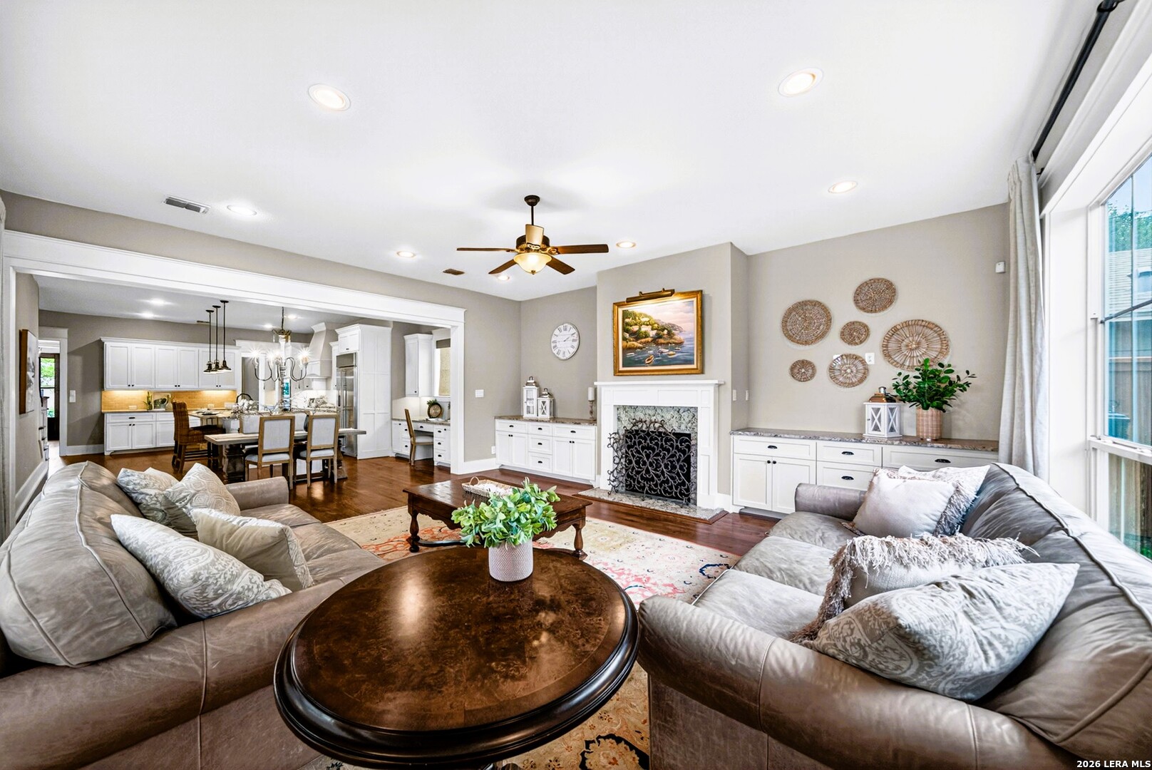 255 Retama Pl