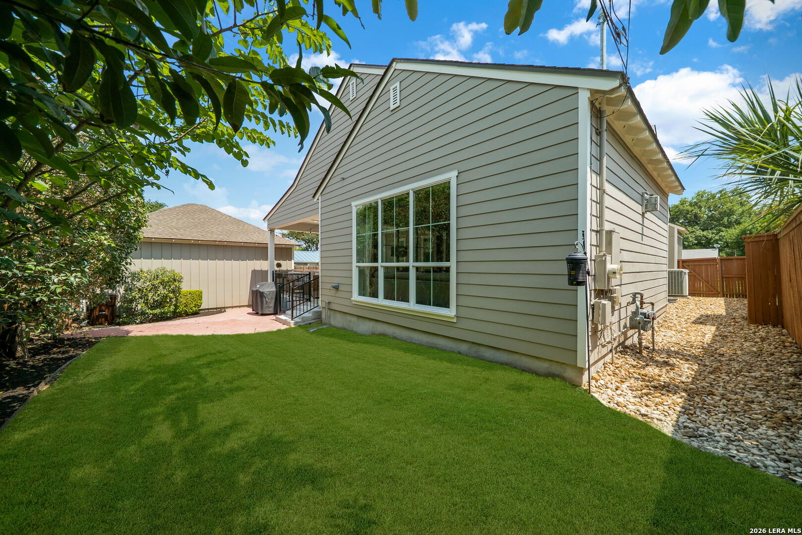 255 Retama Pl