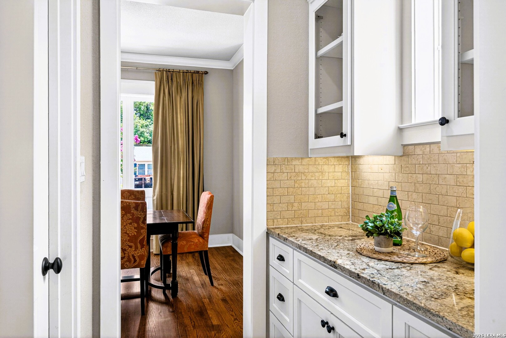 255 Retama Pl