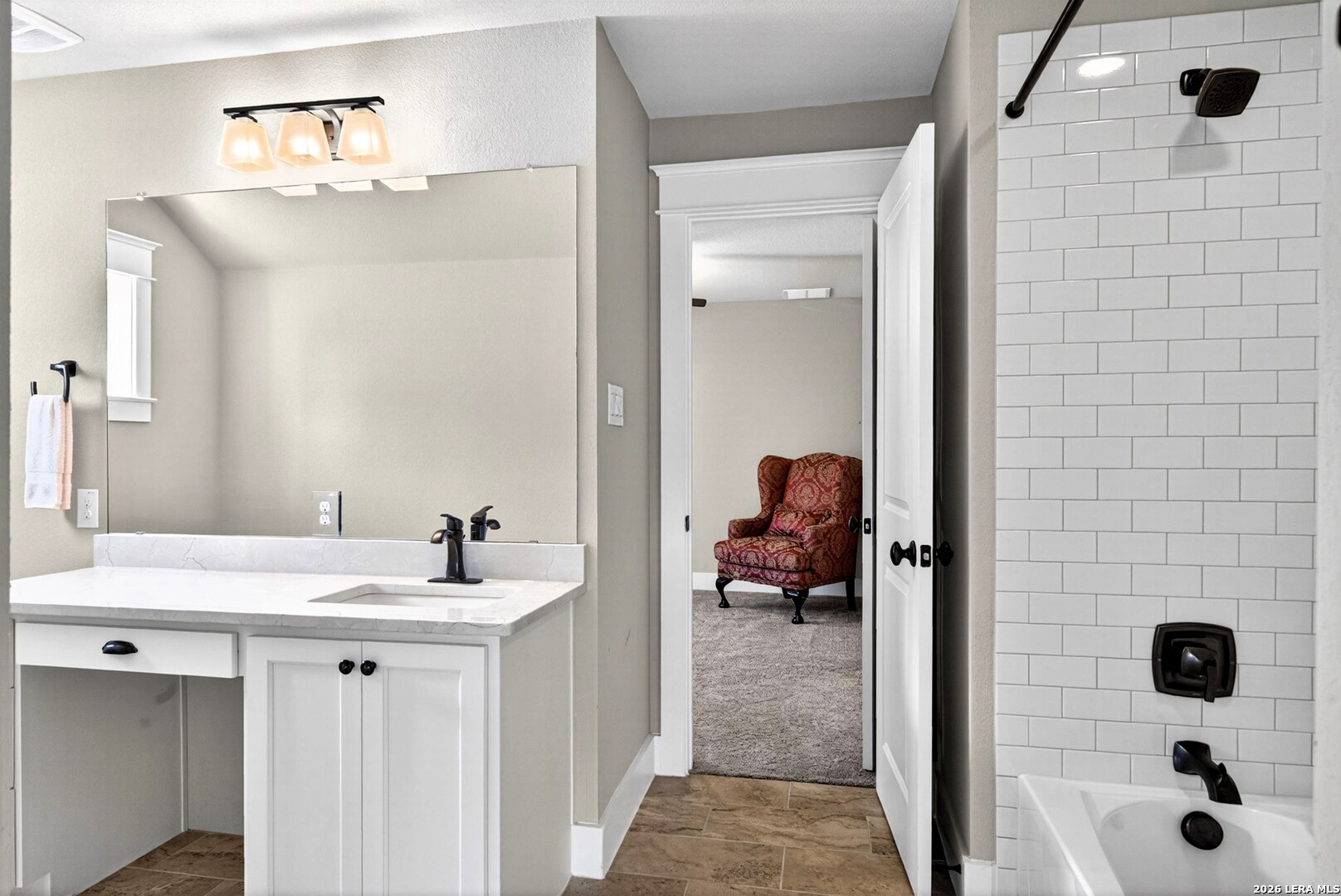 255 Retama Pl