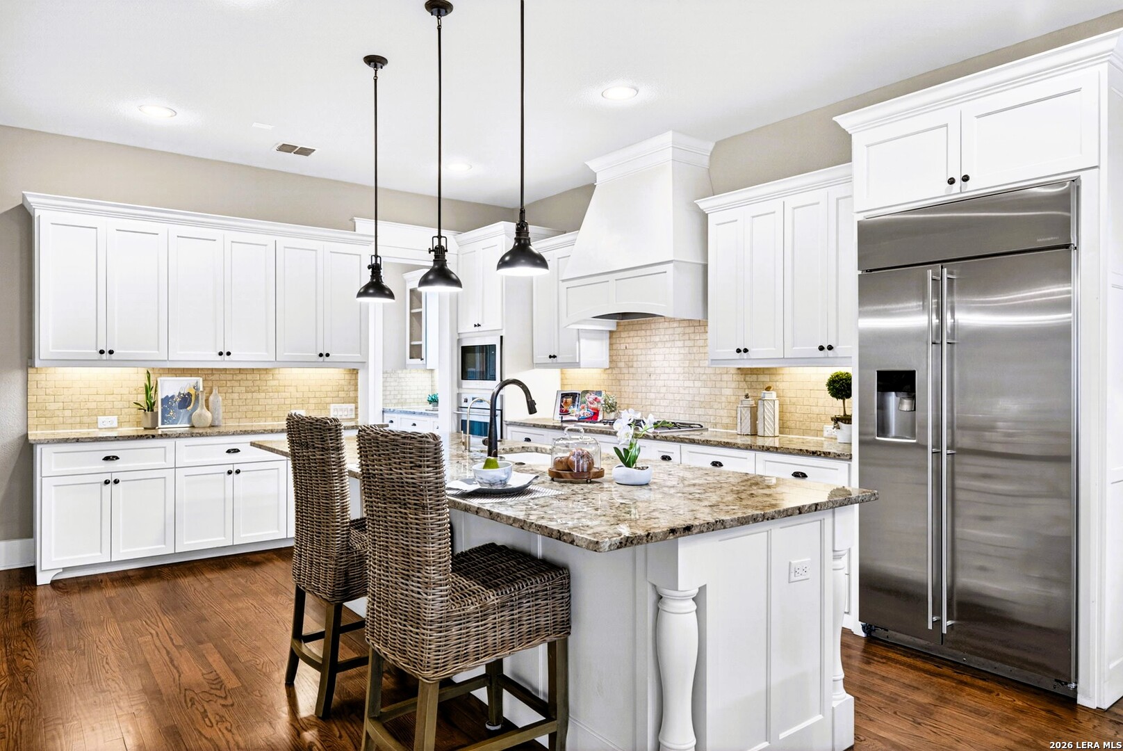 255 Retama Pl
