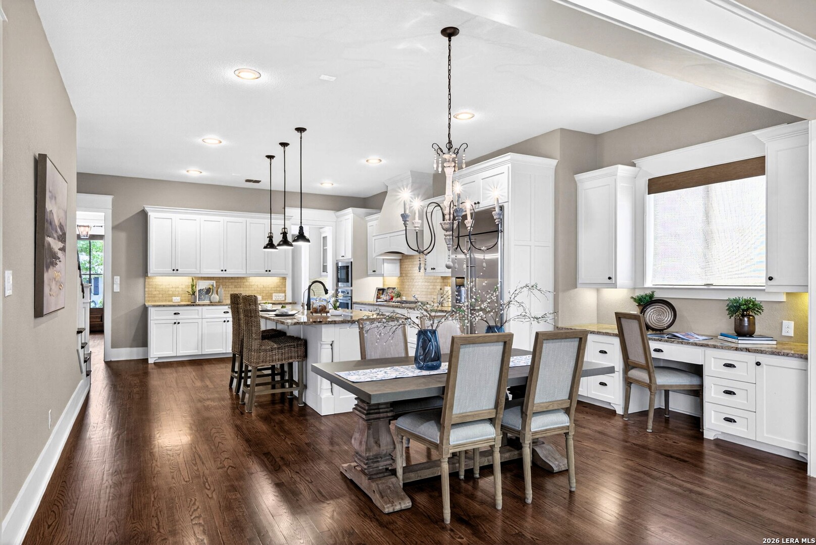 255 Retama Pl
