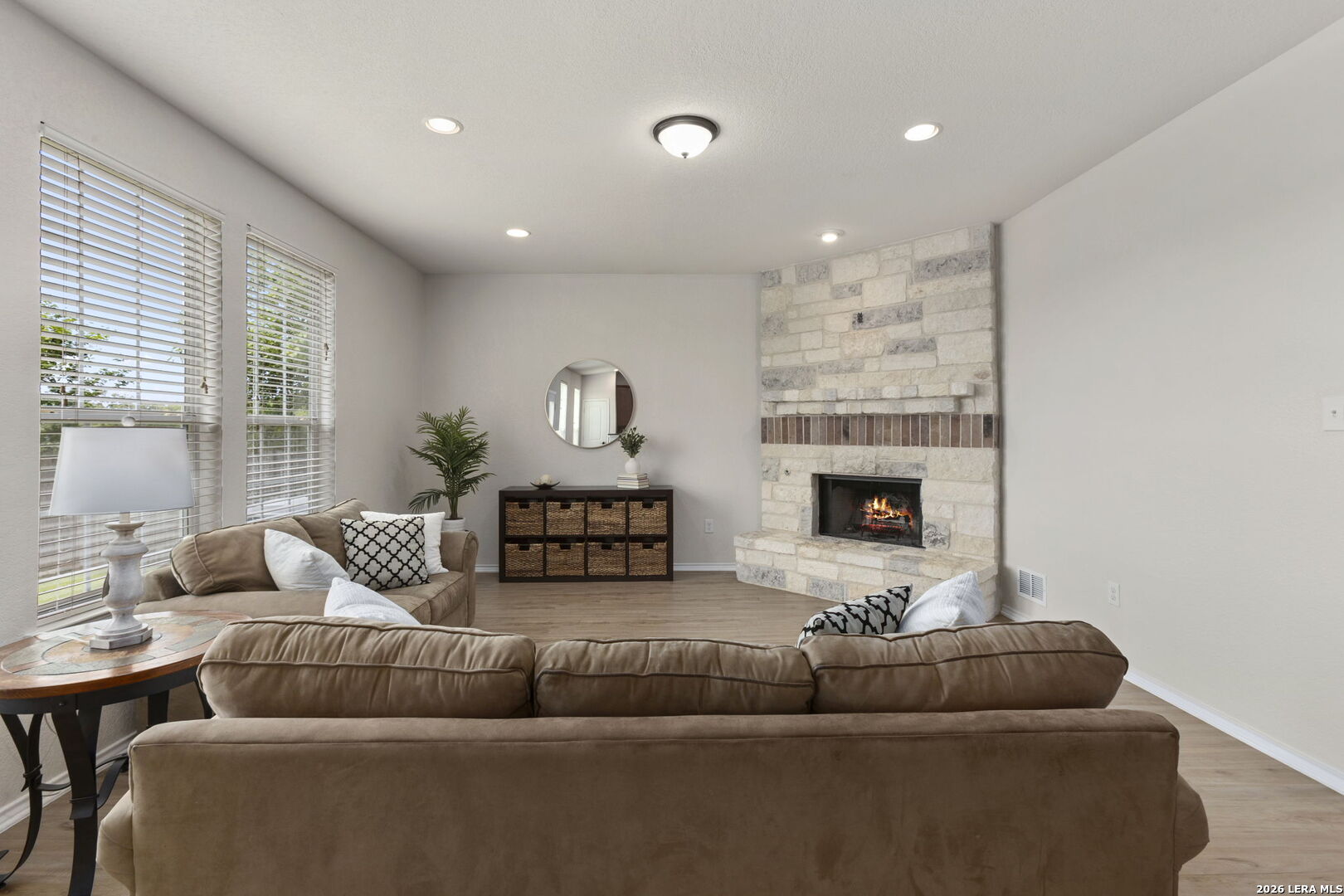 228 Winding Riv