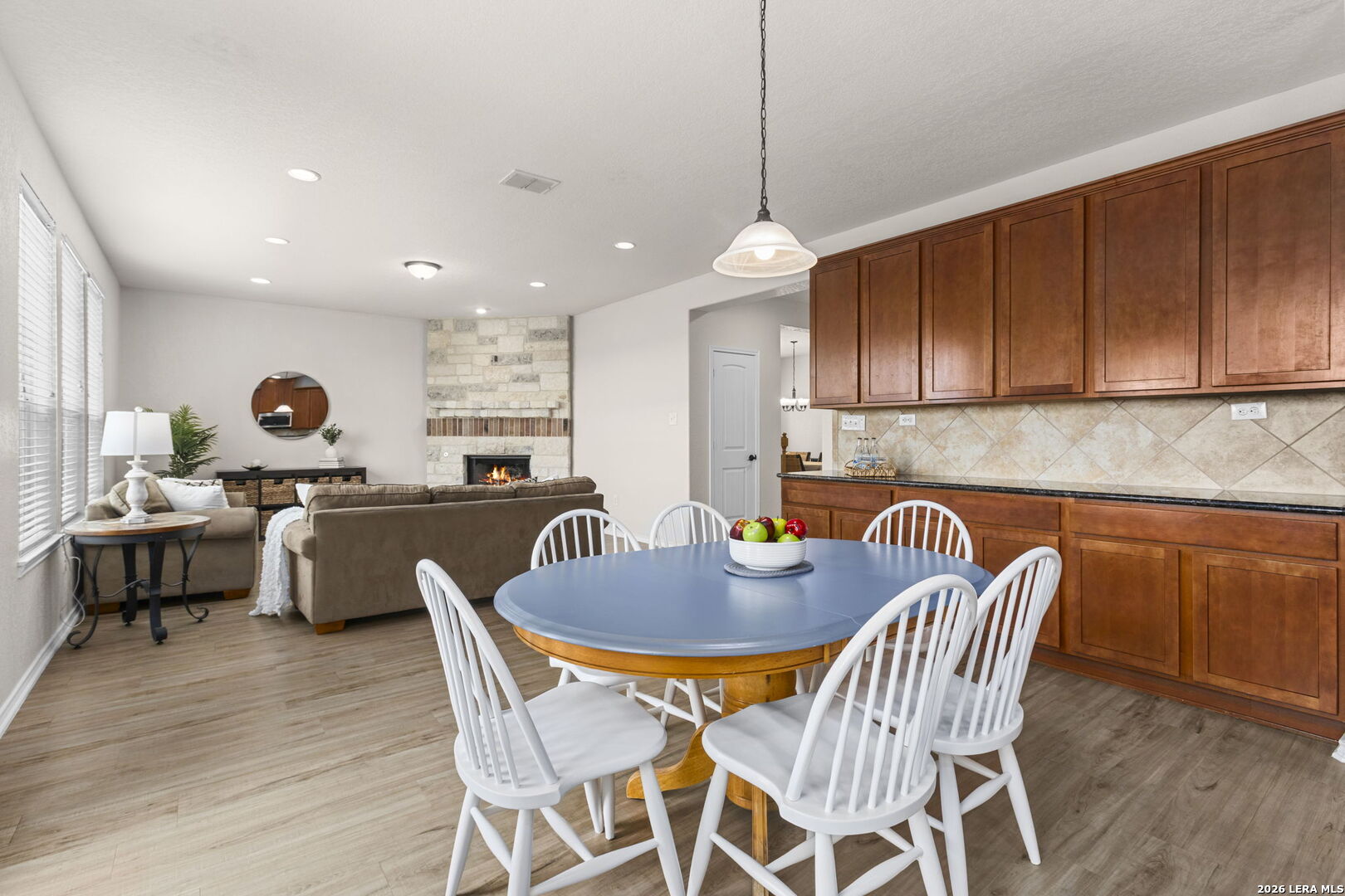 228 Winding Riv