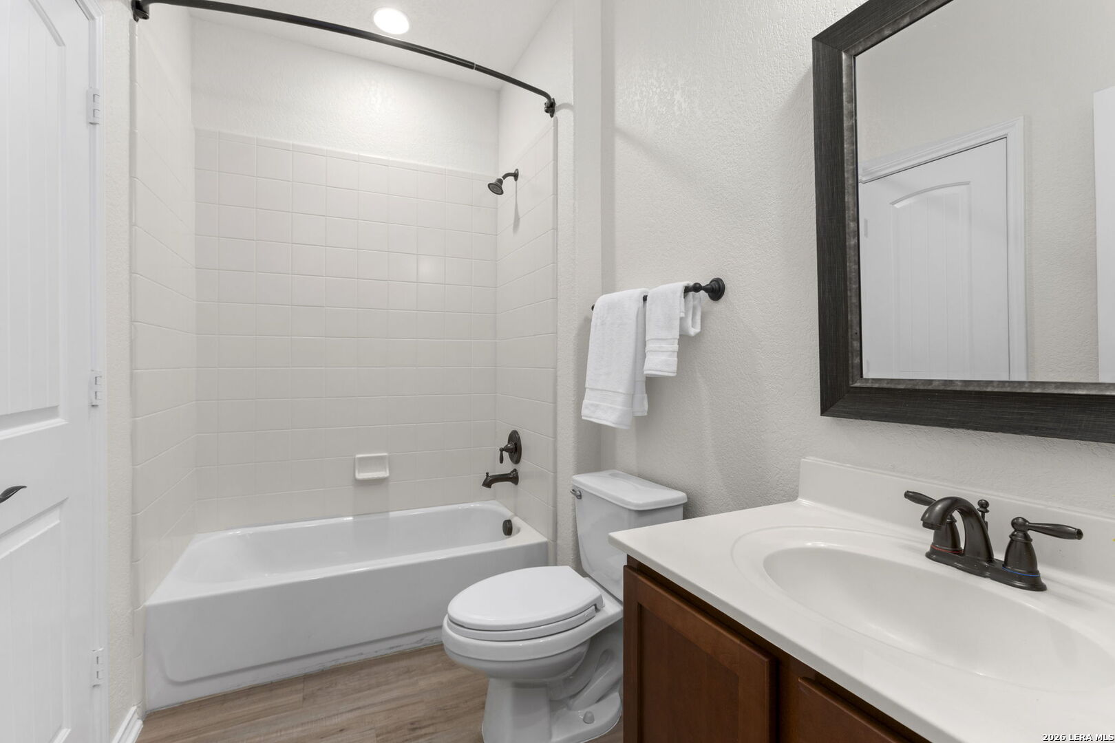 228 Winding Riv