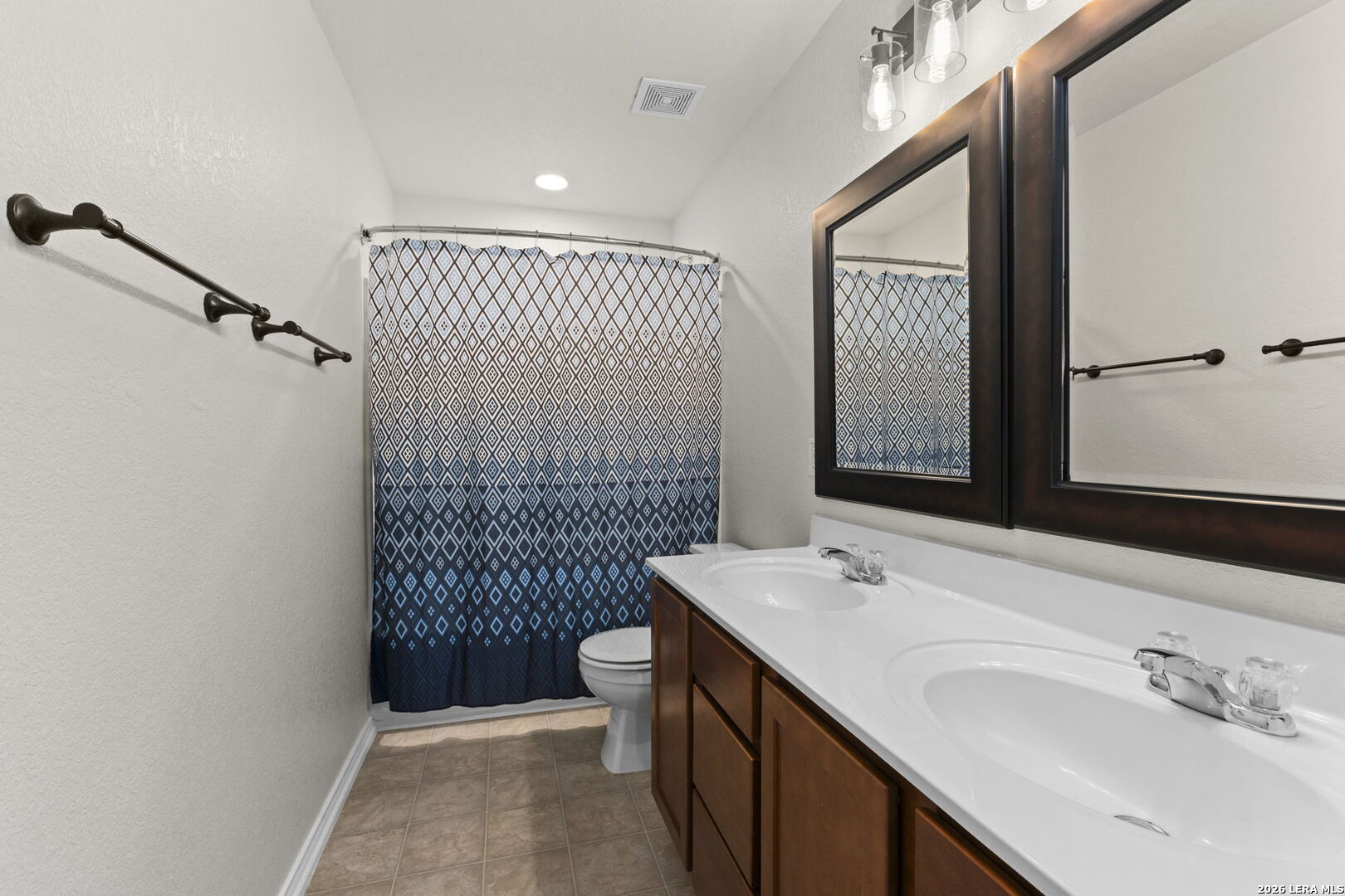 228 Winding Riv