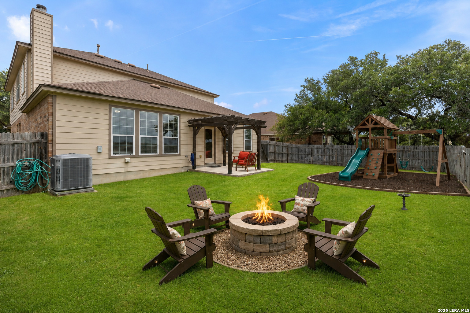 228 Winding Riv