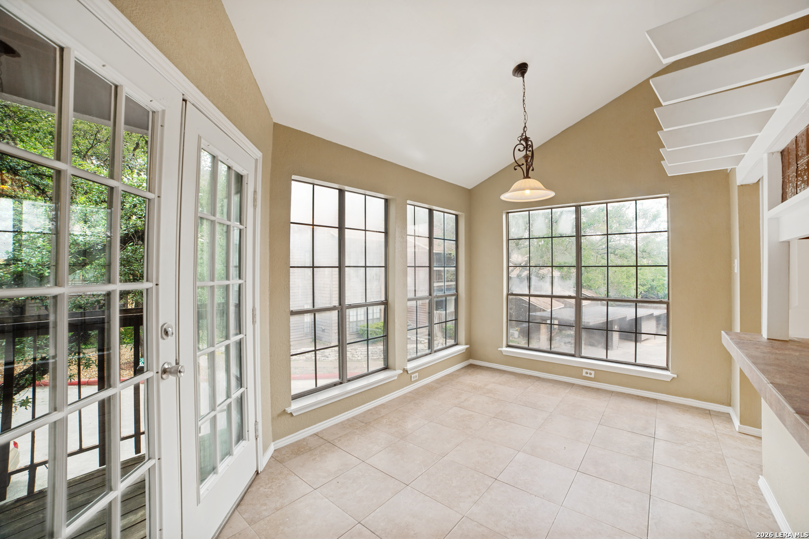 8633 Datapoint Dr 204