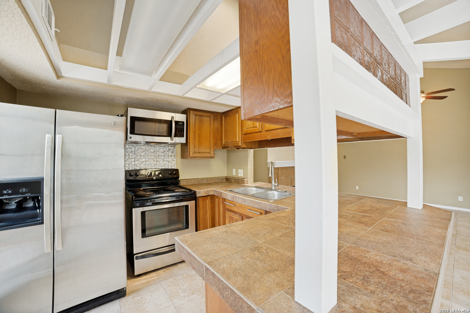 8633 Datapoint Dr 204