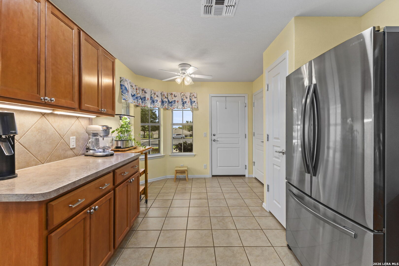 4911 Sky Oaks