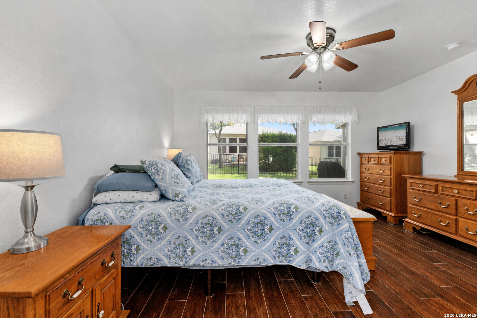4911 Sky Oaks