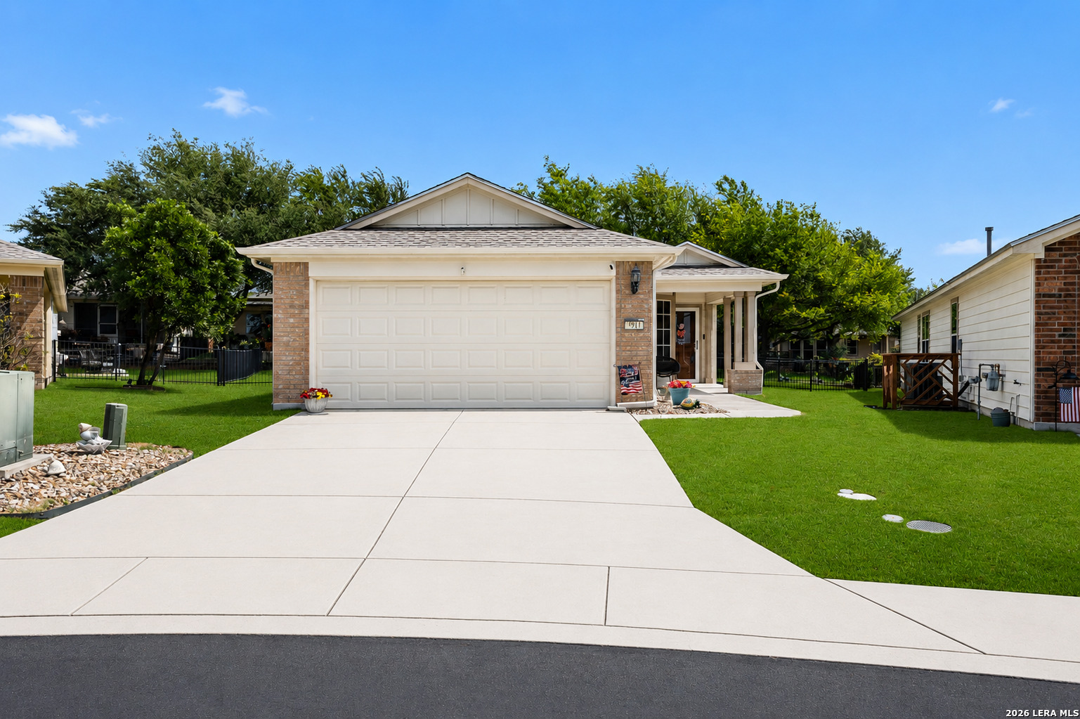 4911 Sky Oaks