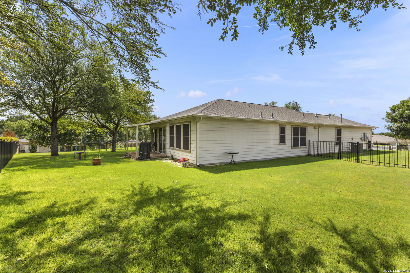 4911 Sky Oaks