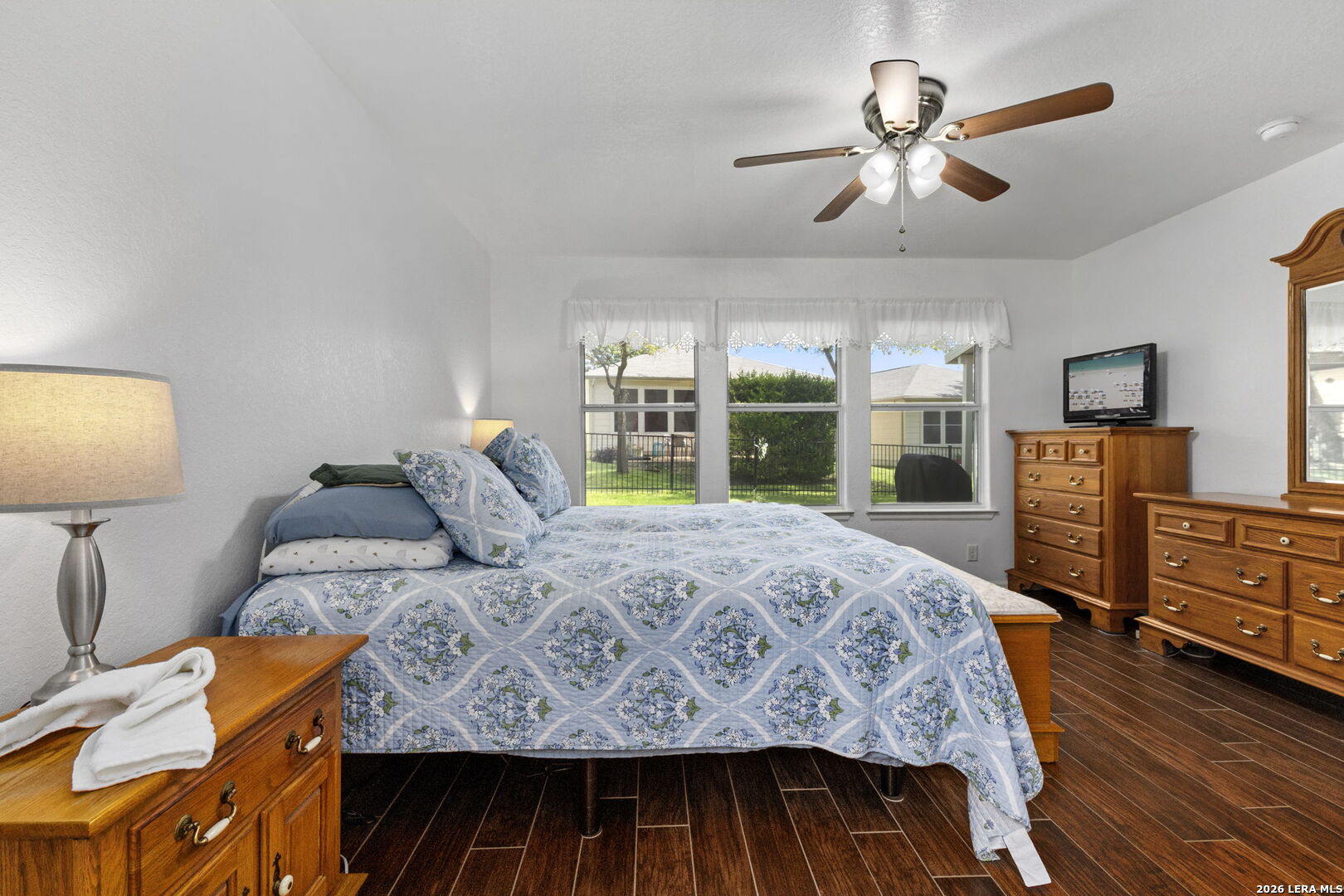 4911 Sky Oaks