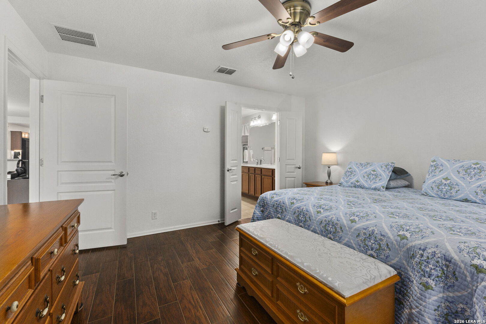 4911 Sky Oaks