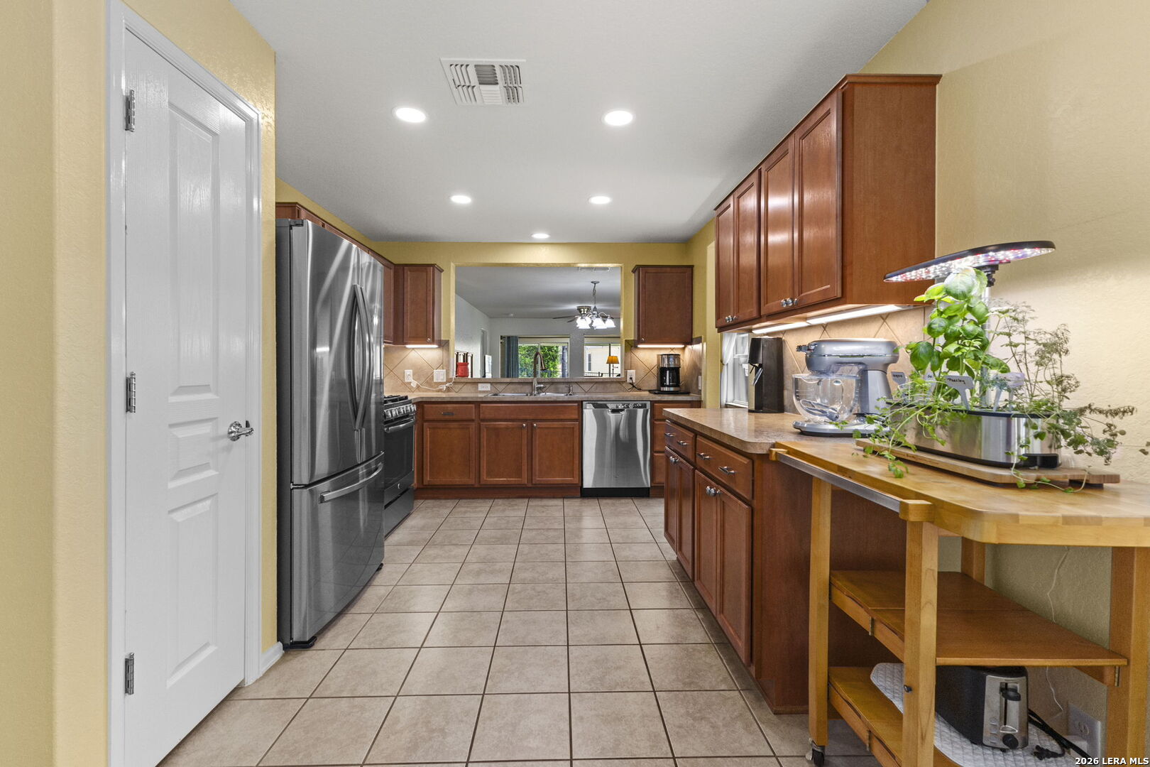 4911 Sky Oaks