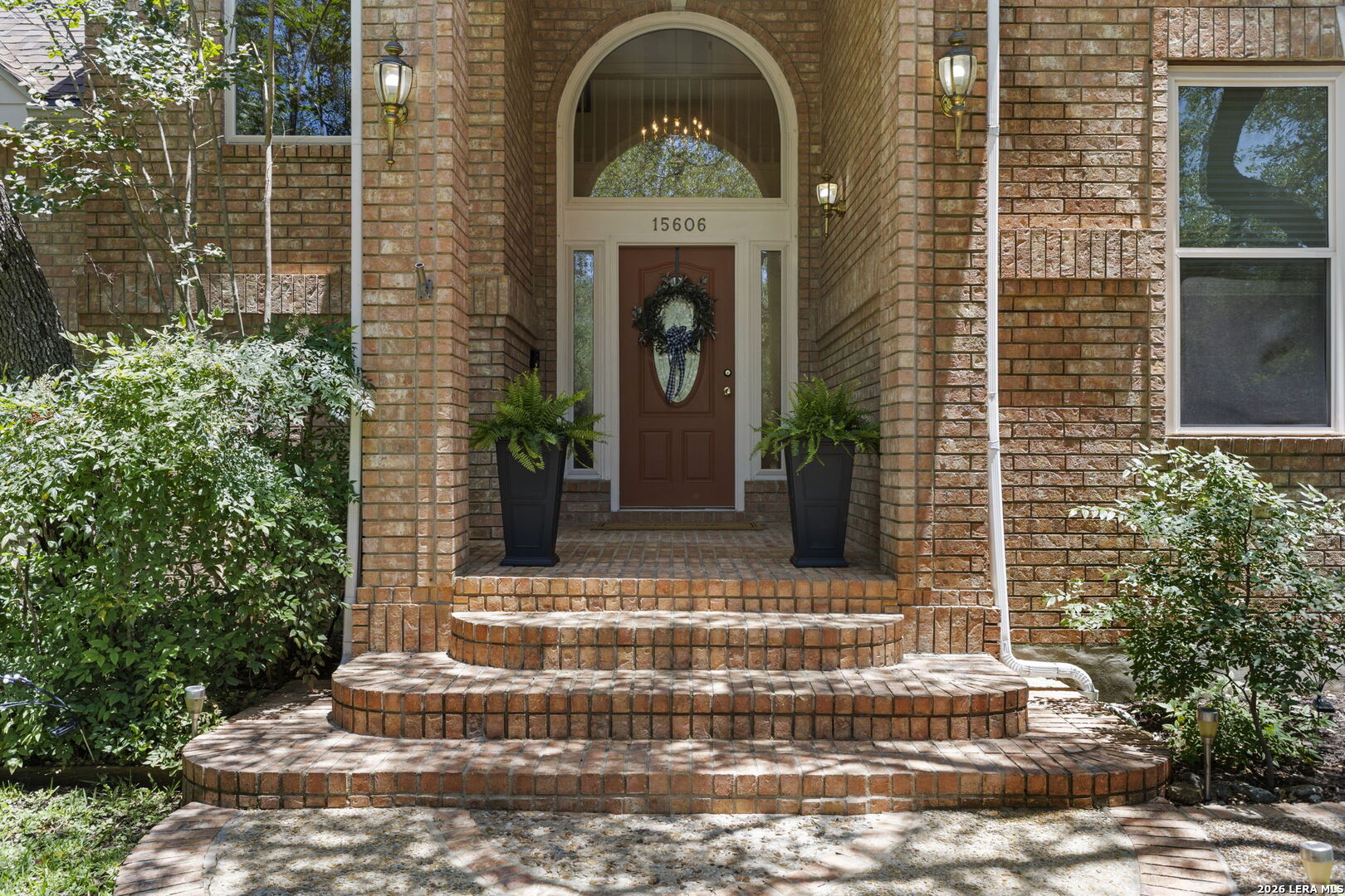 15606 Dawn Crest
