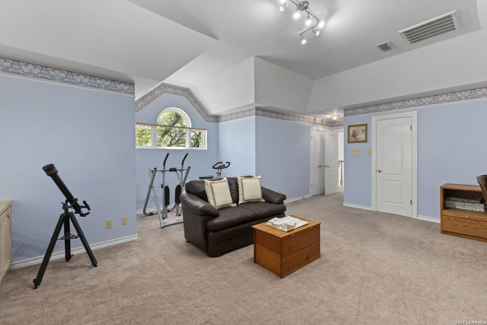 15606 Dawn Crest