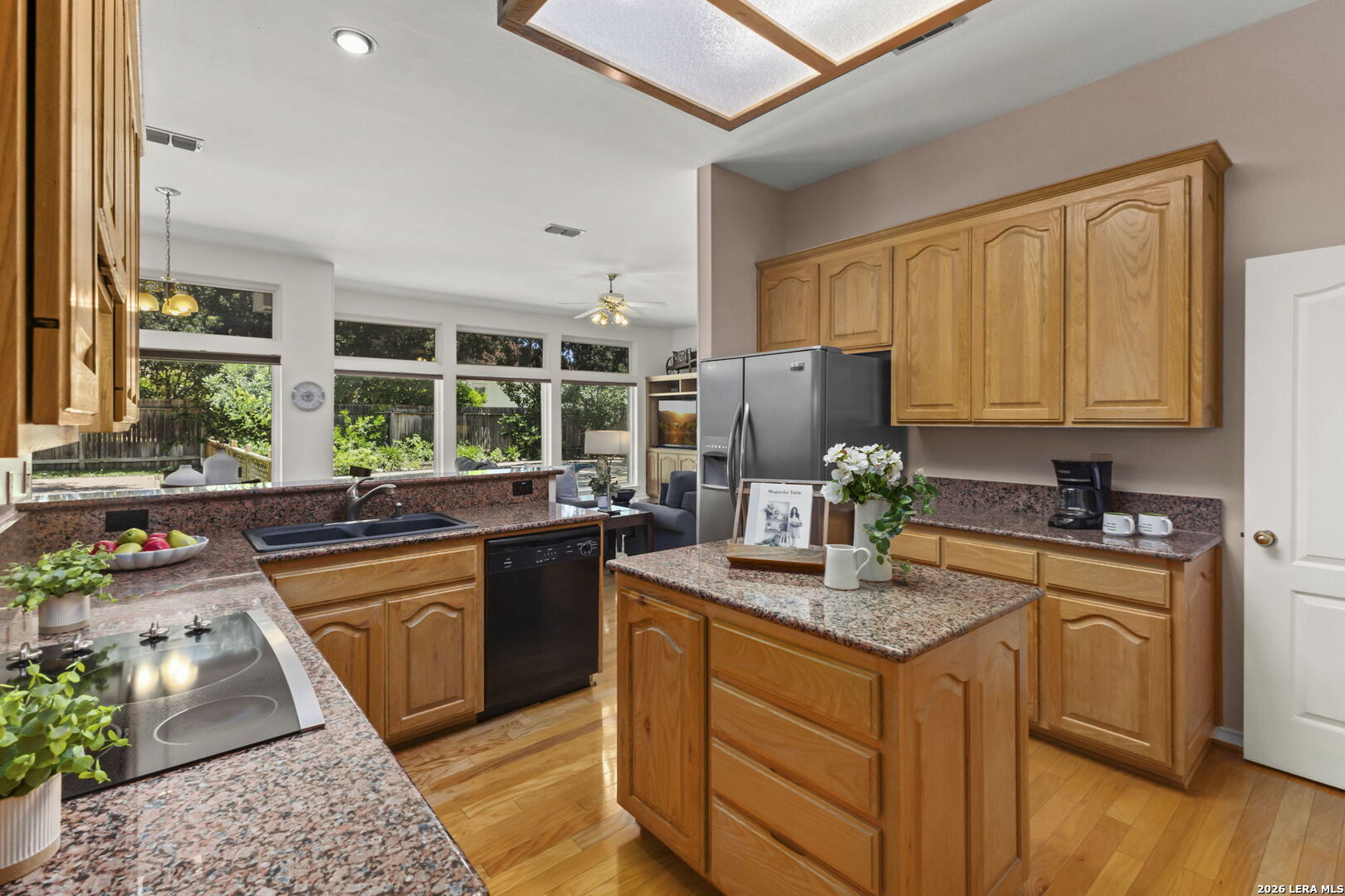 15606 Dawn Crest