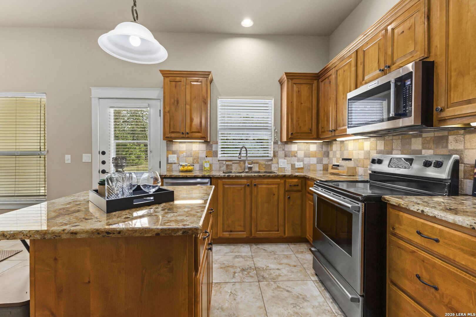 111 Swallow Ct