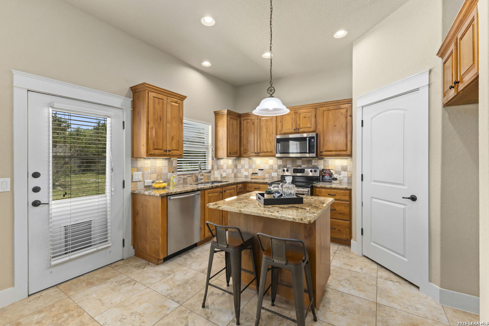 111 Swallow Ct