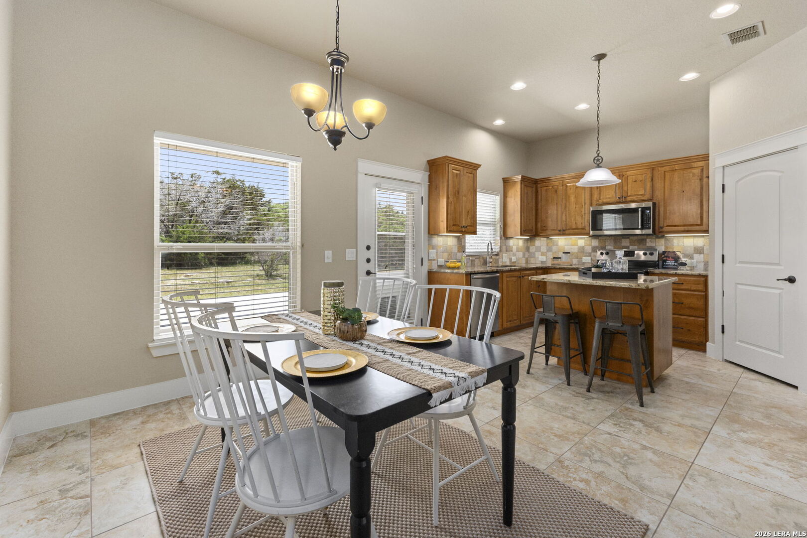 111 Swallow Ct