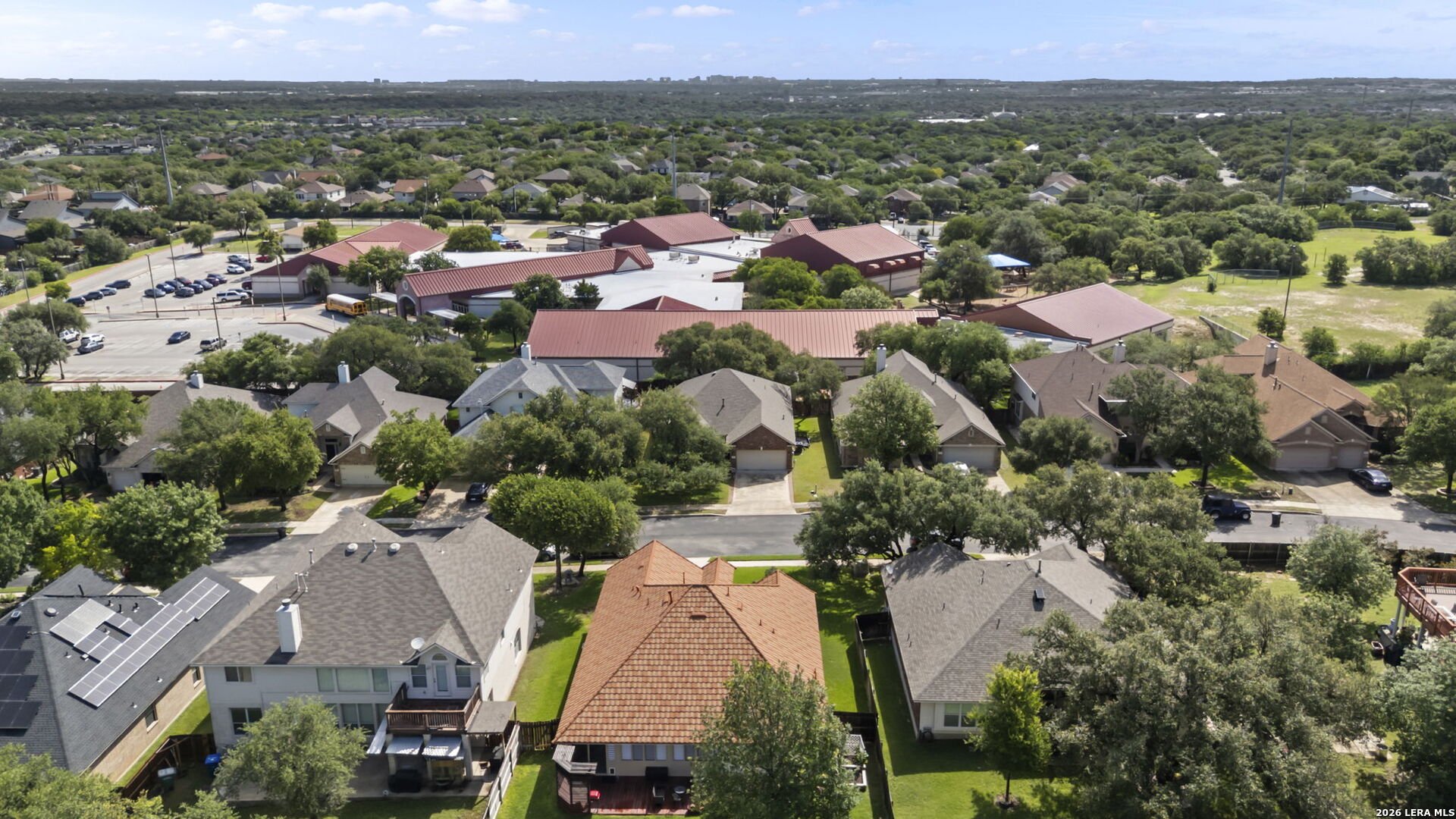 3318 DOVETREE LN