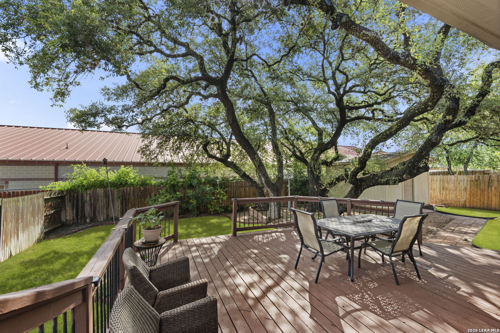 3318 DOVETREE LN