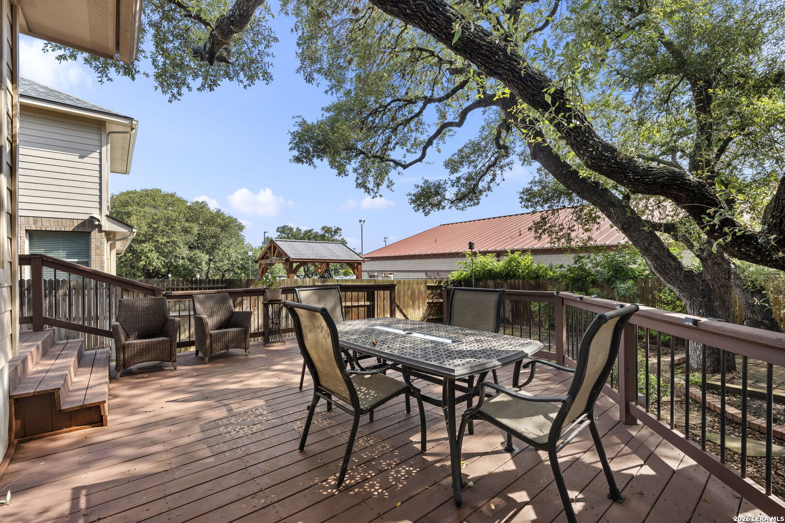 3318 DOVETREE LN