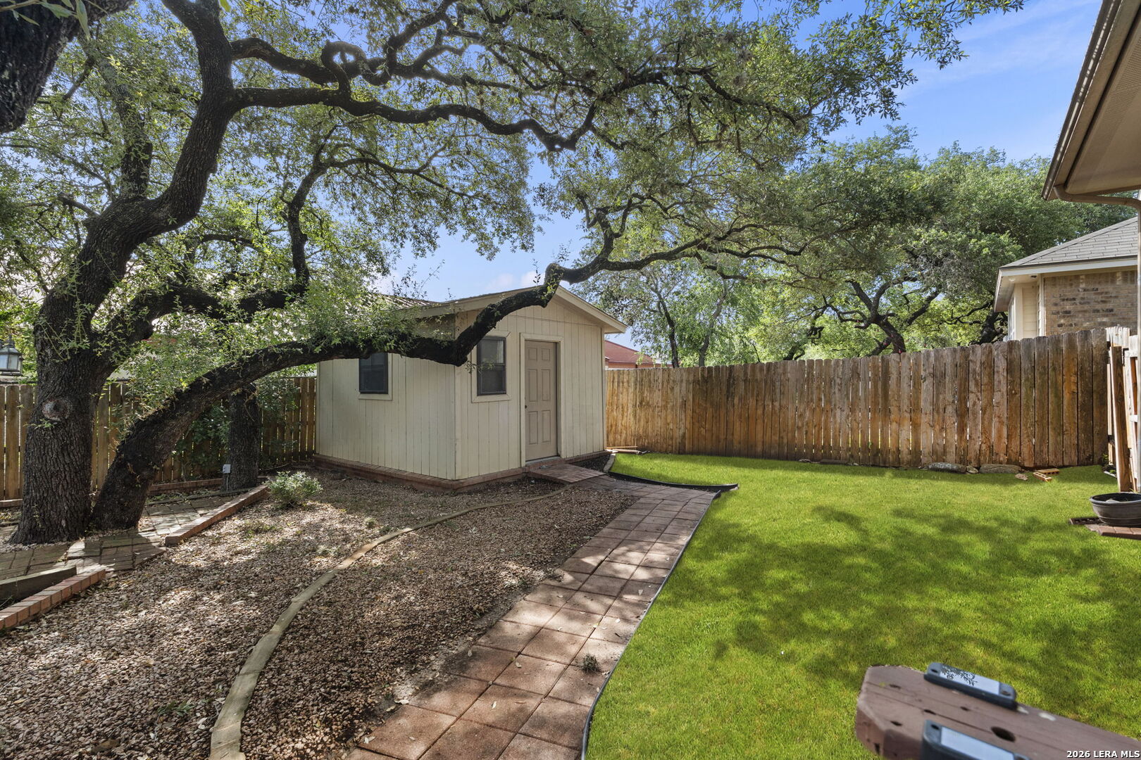 3318 DOVETREE LN