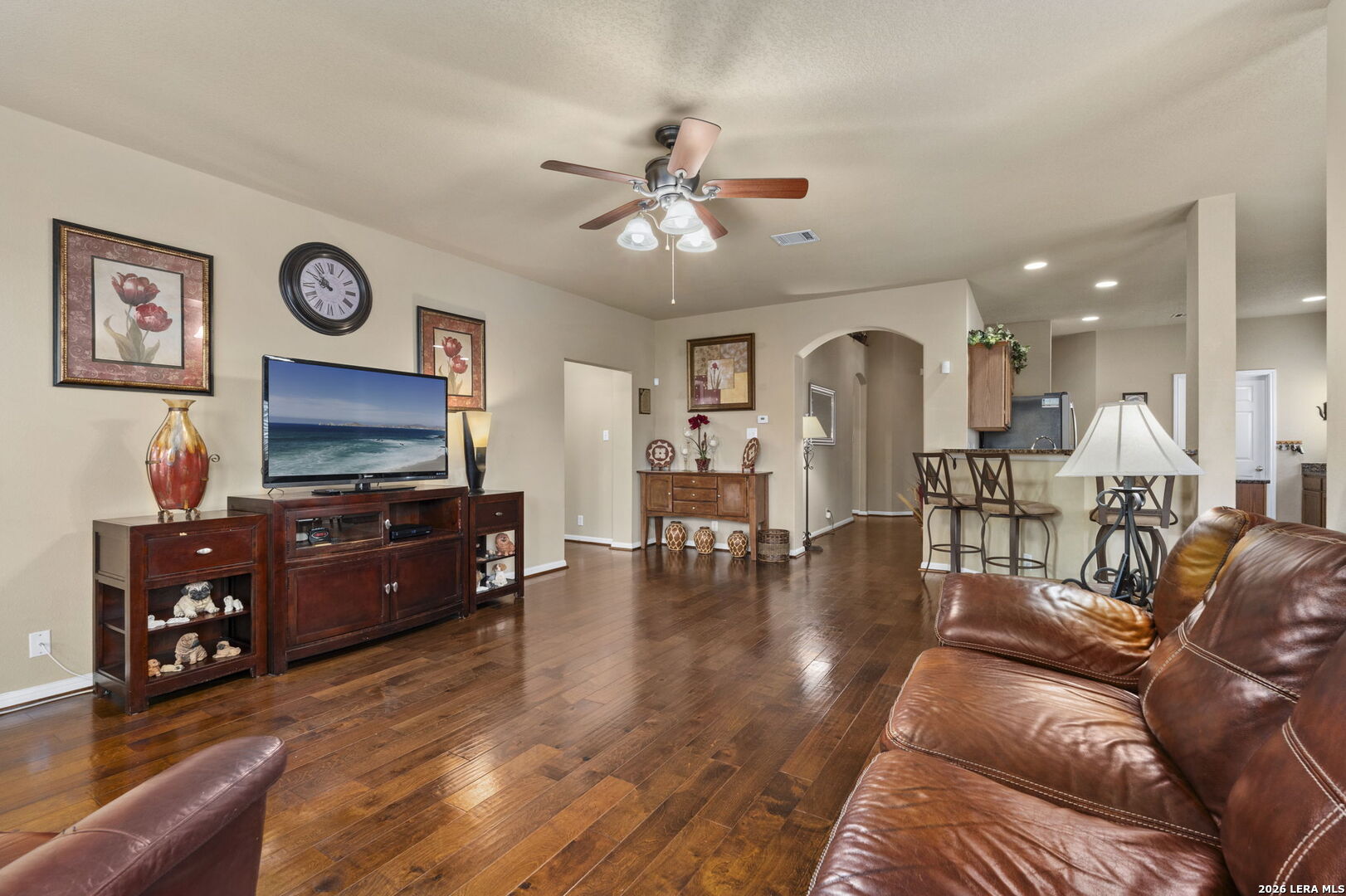 3318 DOVETREE LN