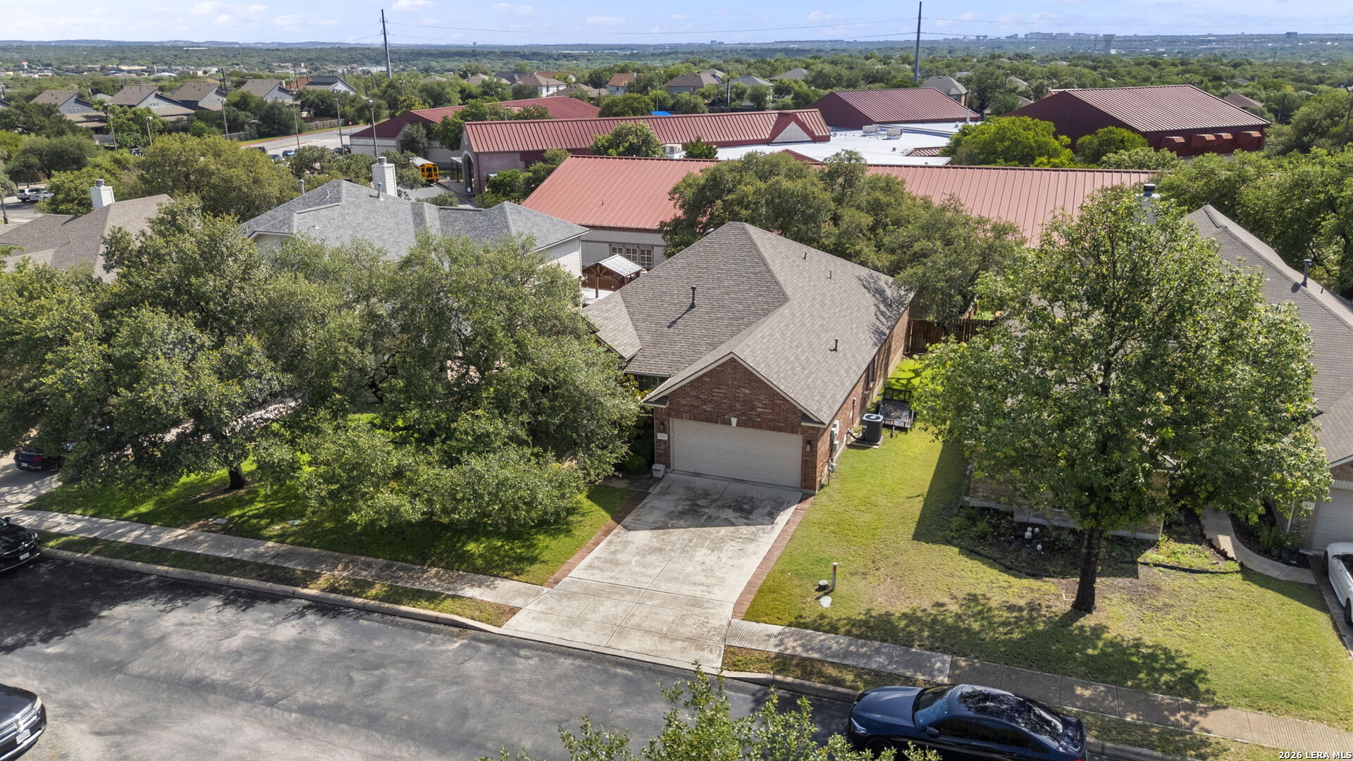3318 DOVETREE LN