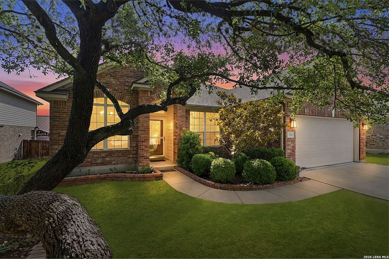 3318 DOVETREE LN