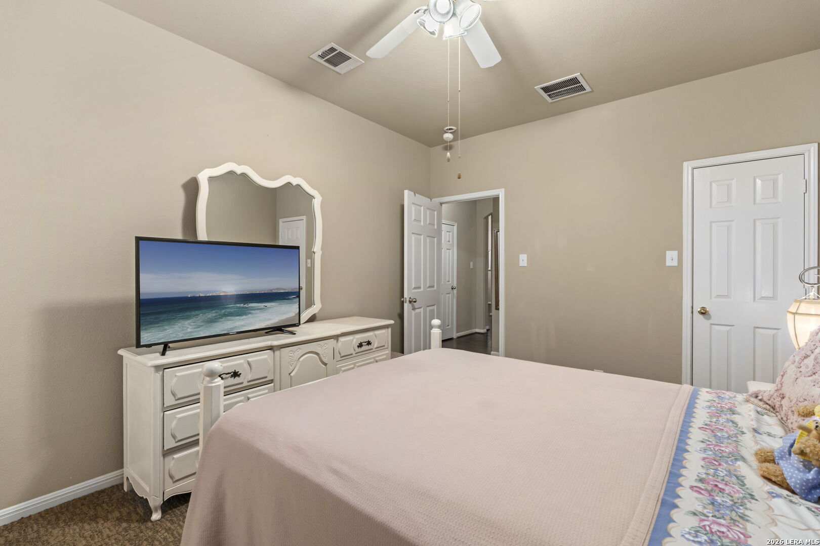 3318 DOVETREE LN