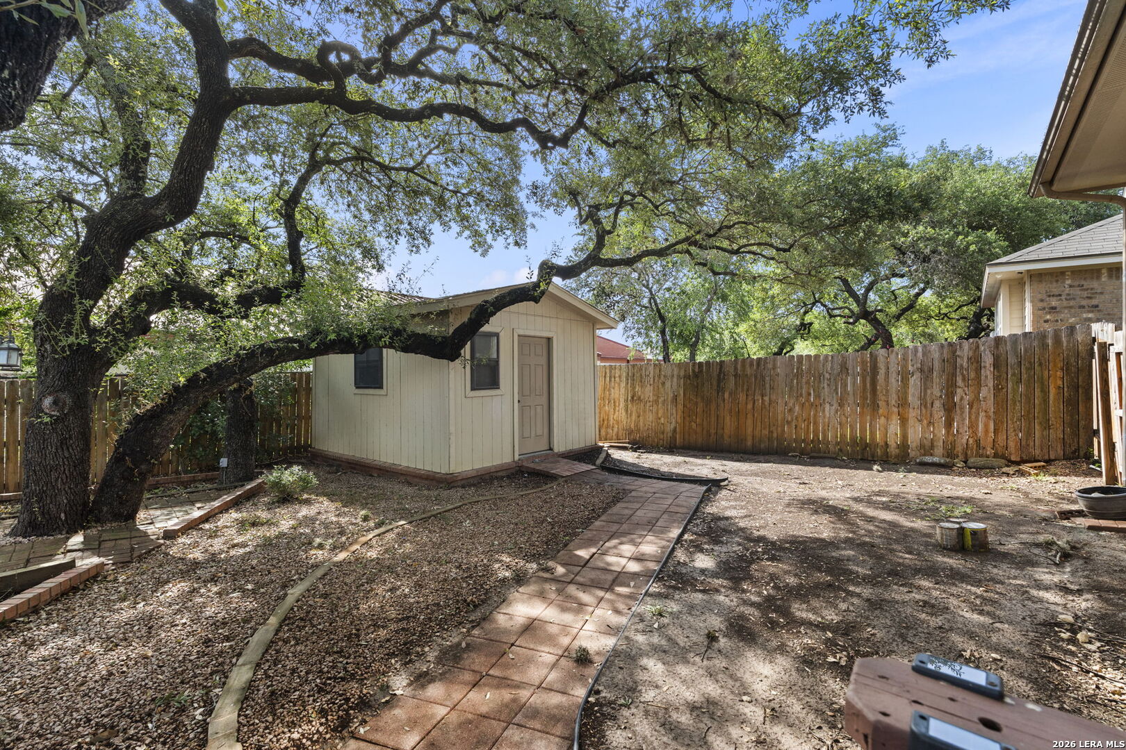 3318 DOVETREE LN