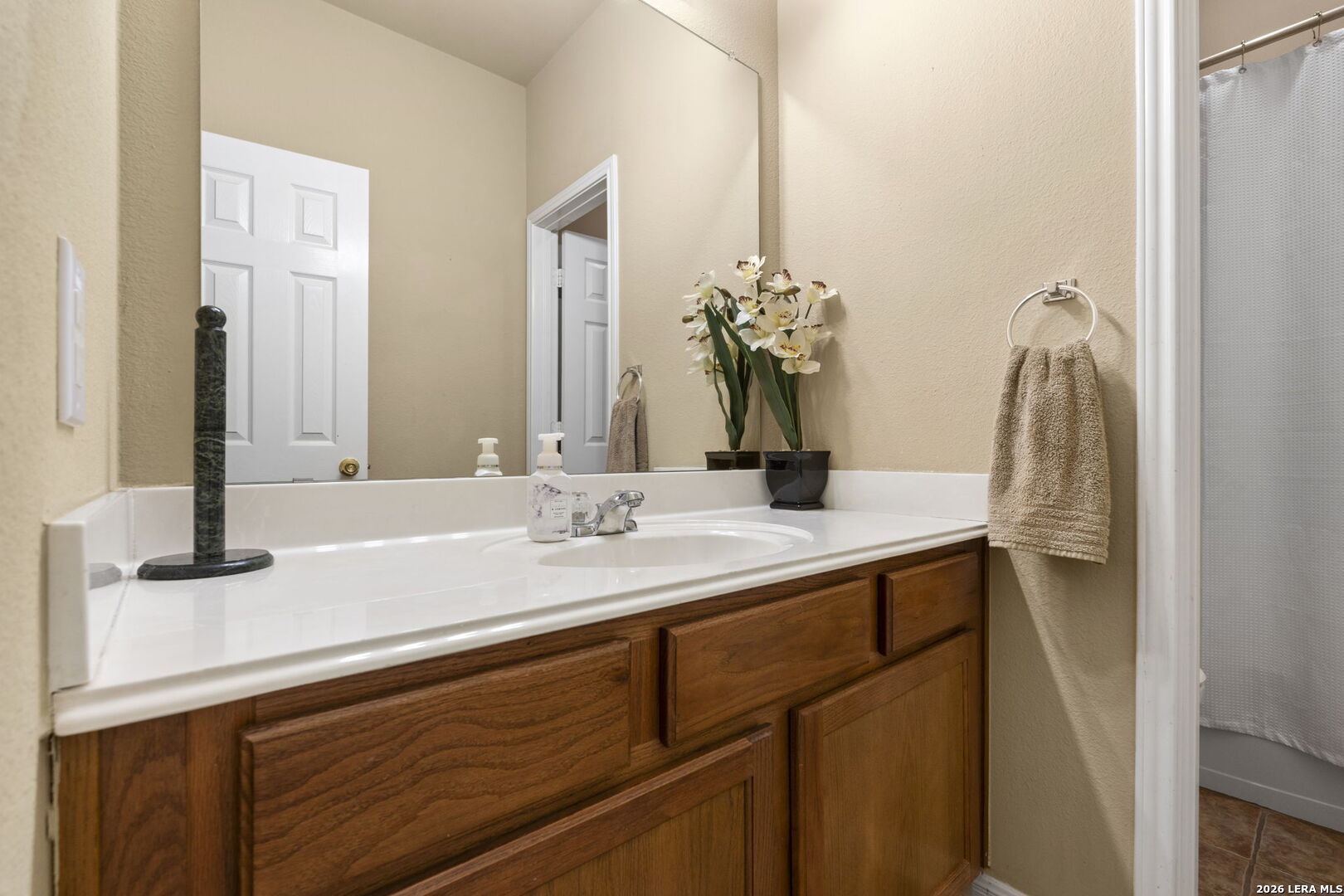 3318 DOVETREE LN