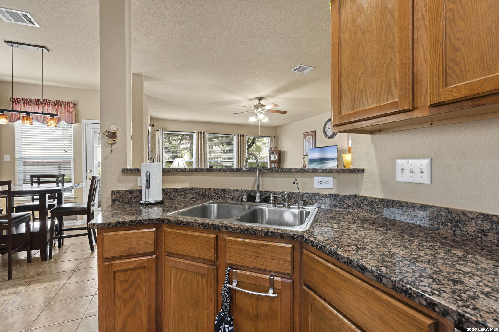 3318 DOVETREE LN